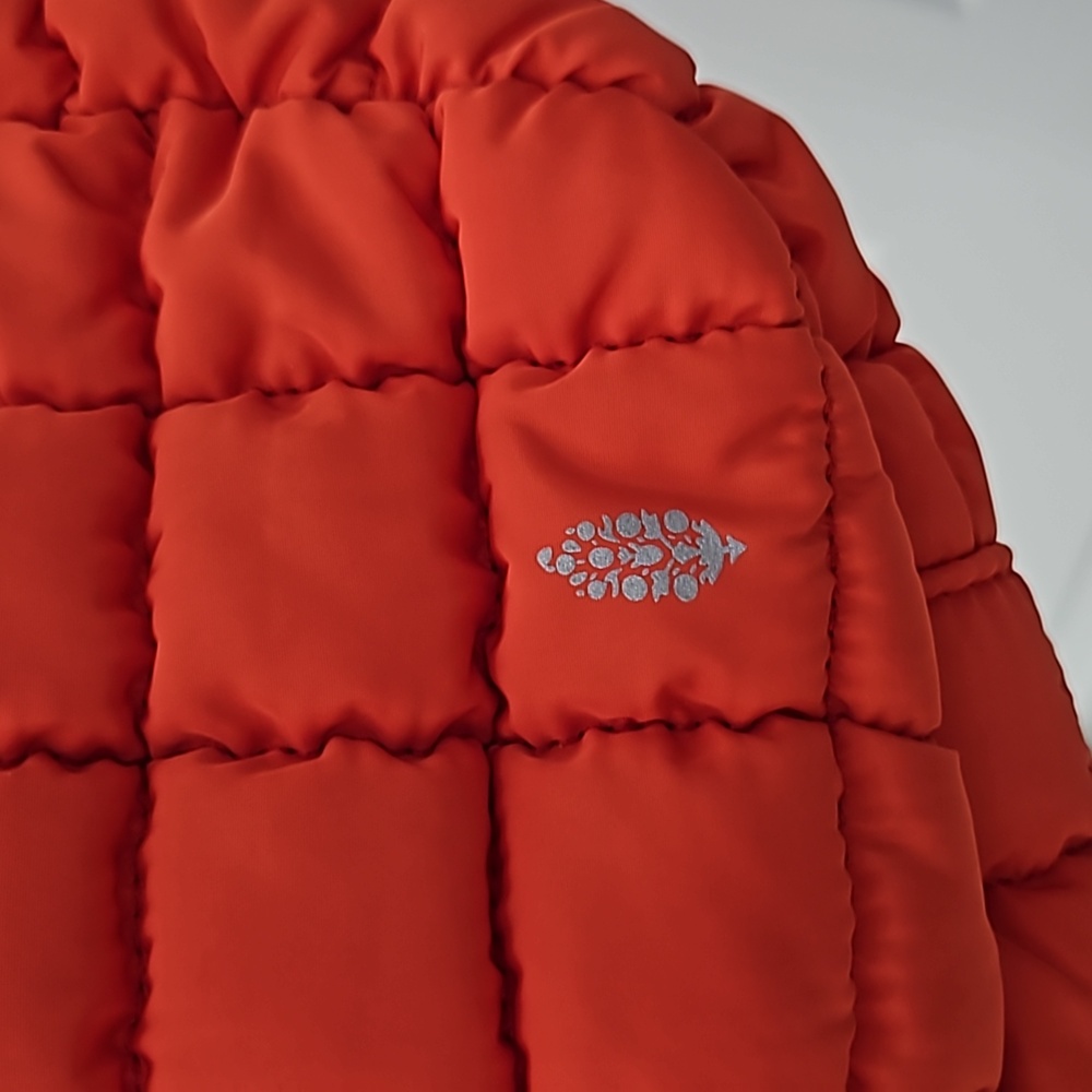 NWT FP Movement Quilted Bag - Picture 3 of 3
